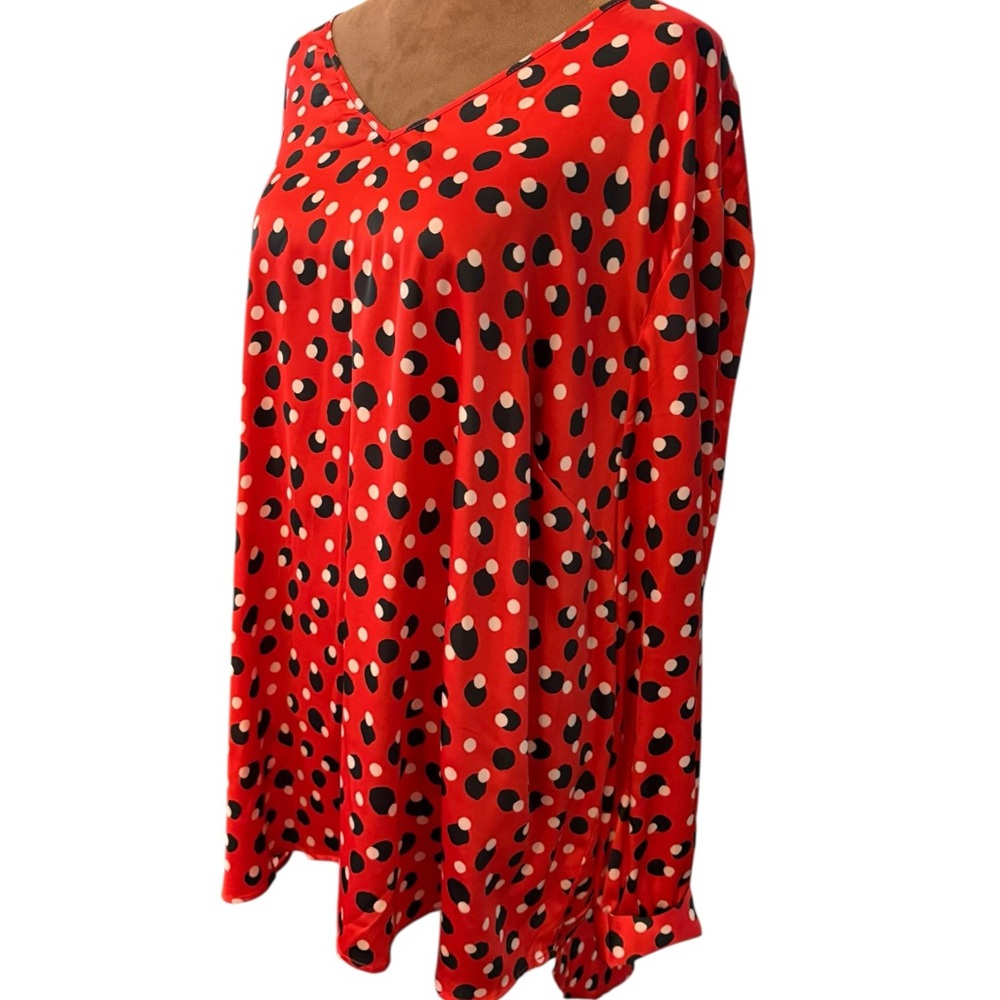 The Limited Long Sleeve Tunic Blouse 100% Polyester Size 2X Red Polka Dots Vneck
